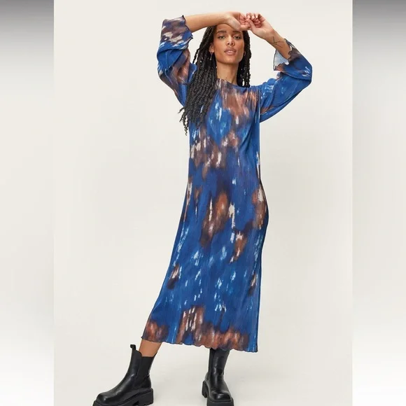 Nasty Gal Dresses Petite Plisse Tie Dye Long Sleeve Maxi Dress